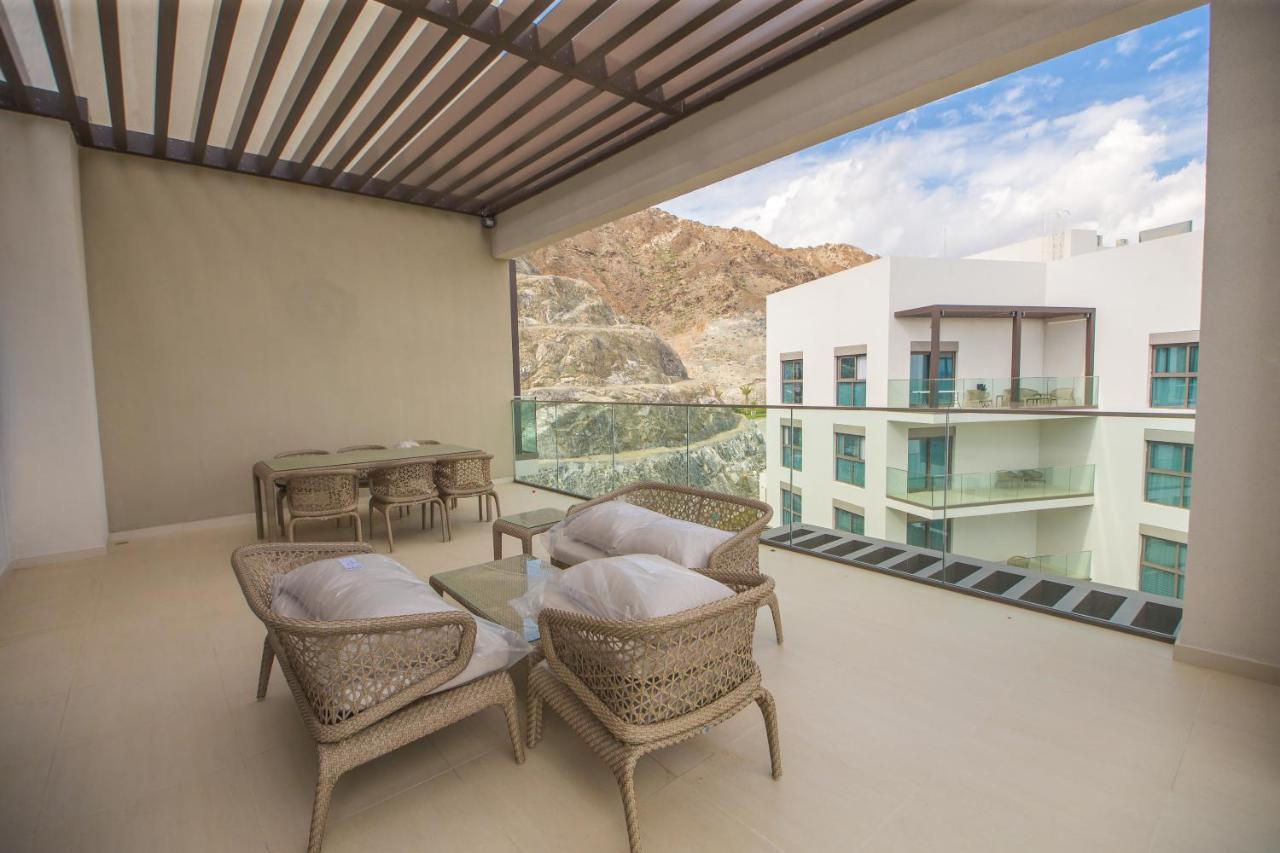 Al Aqah Luxury Apartment W/ Sea Views At Address Residences Fujairah Buitenkant foto